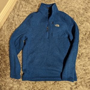 The North face pullover